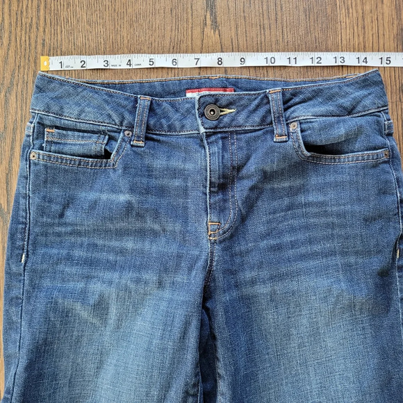 Tommy Hilfiger Dark Wash Denim Jean Shorts Size Women's 2 - Picture 5 of 9